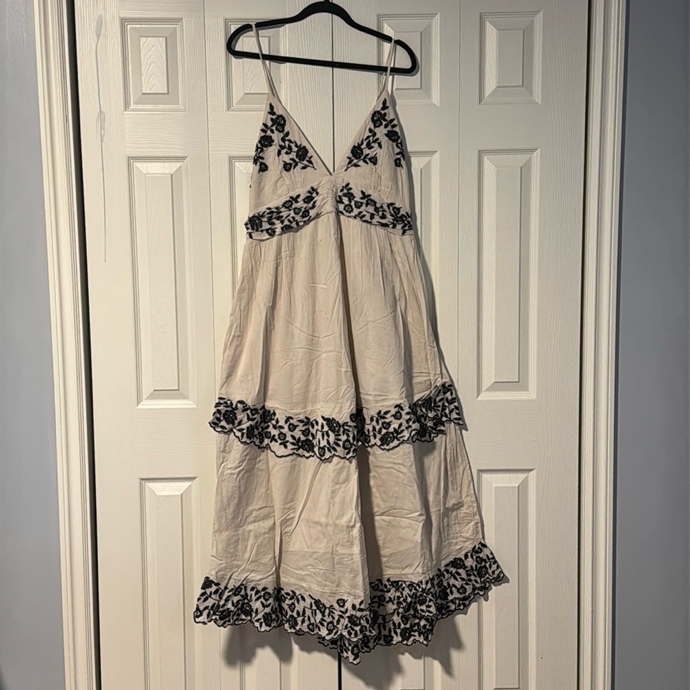 A&F Tiered Ruffle Maxi Dresss
